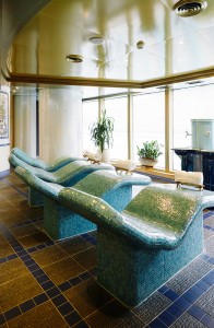 ms noordam nz-cruise holland america line spa tiled daybeds deck