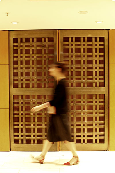 Crown Resorts melbourne vip cellar crystal magazine rare vintages julian kingma2