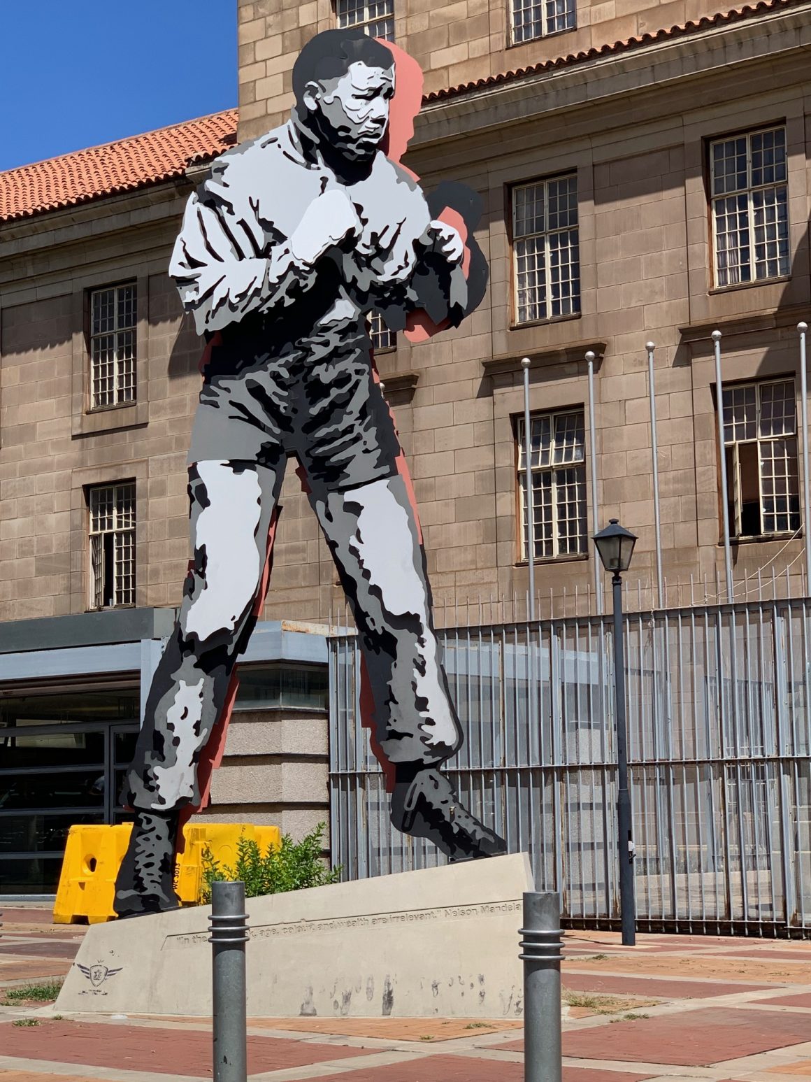 nelson mandela shadow boxing marco cianfanelli fox street johannesburg skelly